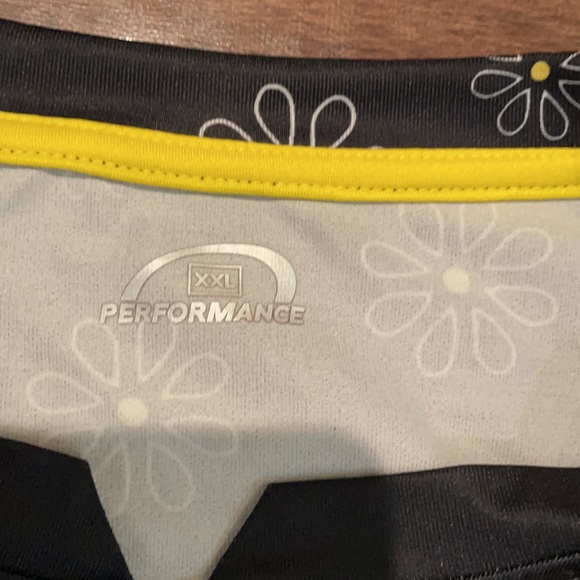 Gently worn Women’s cycling Jersey - Picture 3 of 3